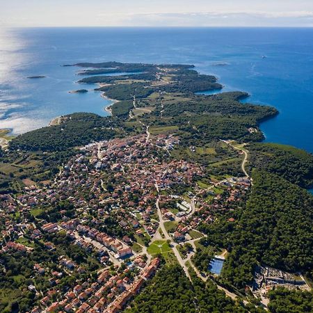 Studio Apartman Premantura Exteriér fotografie