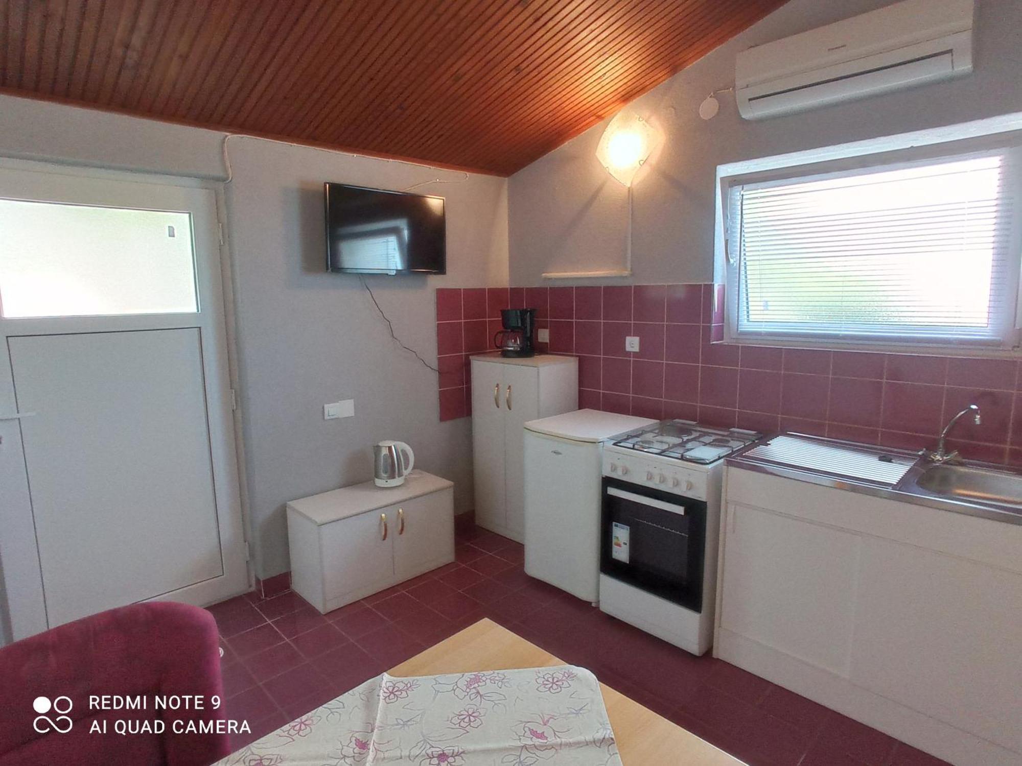 Studio Apartman Premantura Exteriér fotografie