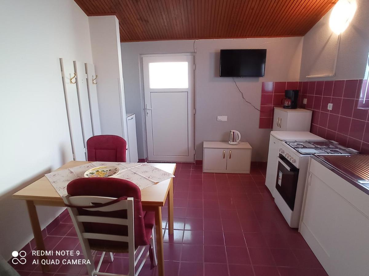 Studio Apartman Premantura Exteriér fotografie
